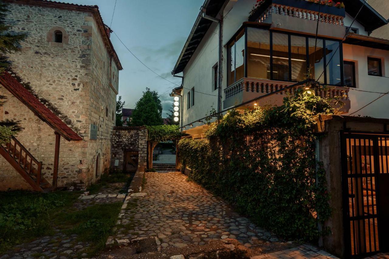 Town Hostel Peje Exteriér fotografie